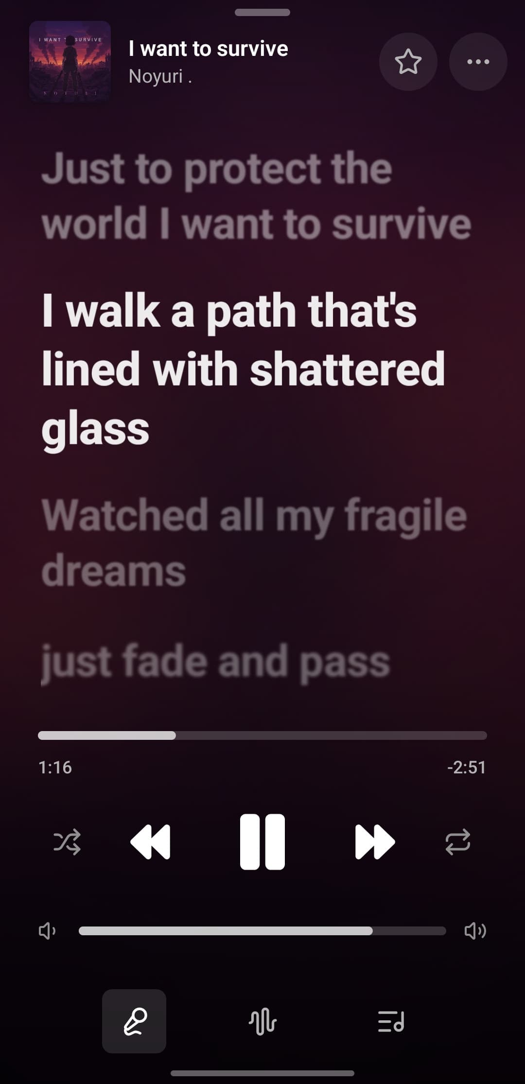 Tatsumi's synced lyrics on Android for I want to survive by Noyuri: the line being sung in bright, large type, the lines before and after dimmed